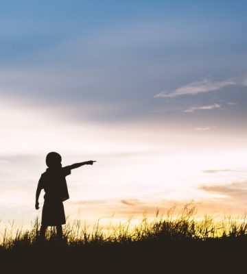 kid-silhouette-moments-of-the-childs-joy-looking-f-Z4JVE6L-Custom.jpg